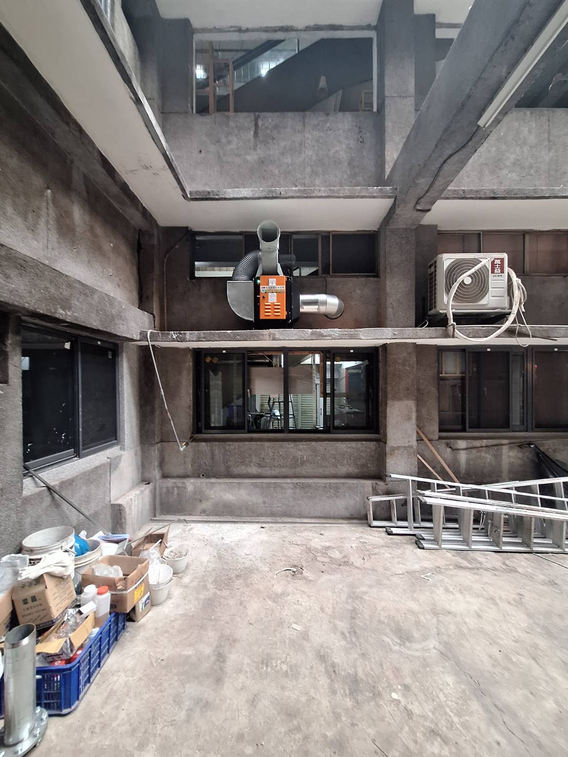 日式丼飯店－靜電除油煙安裝案例