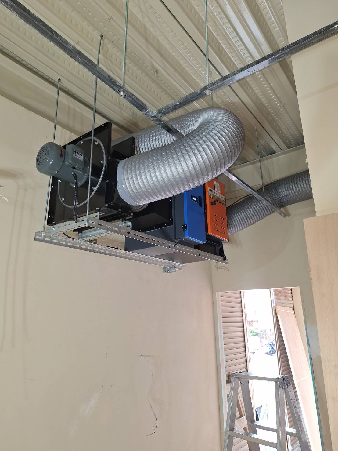 廚房油煙處理安裝實例